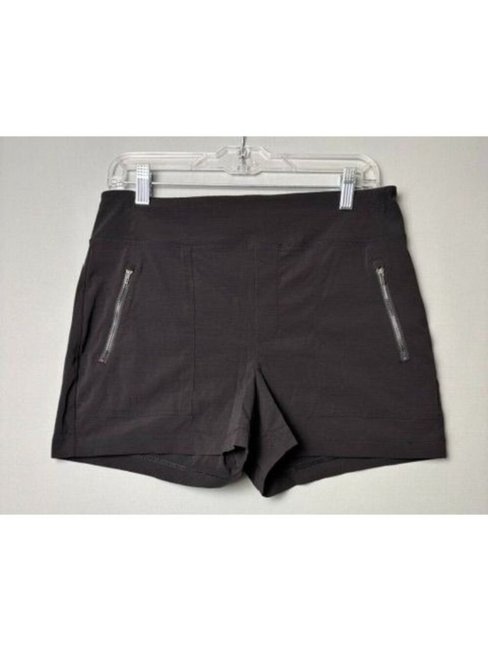 Athleta Women's Size 8 Black Trekkie Hiking Shorts Zip Pockets Stretch 3in.